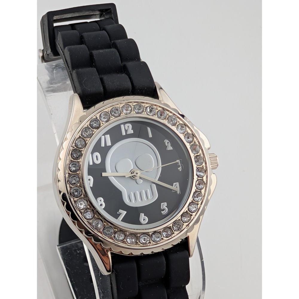 Skull Dial Kids‎ Watch 33mm Case Crystal Bezel Black Silicone Band- New Battery